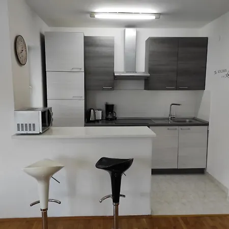 Eli Apartament